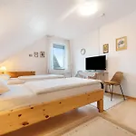 Haus Erna Am Deister Apartamento *